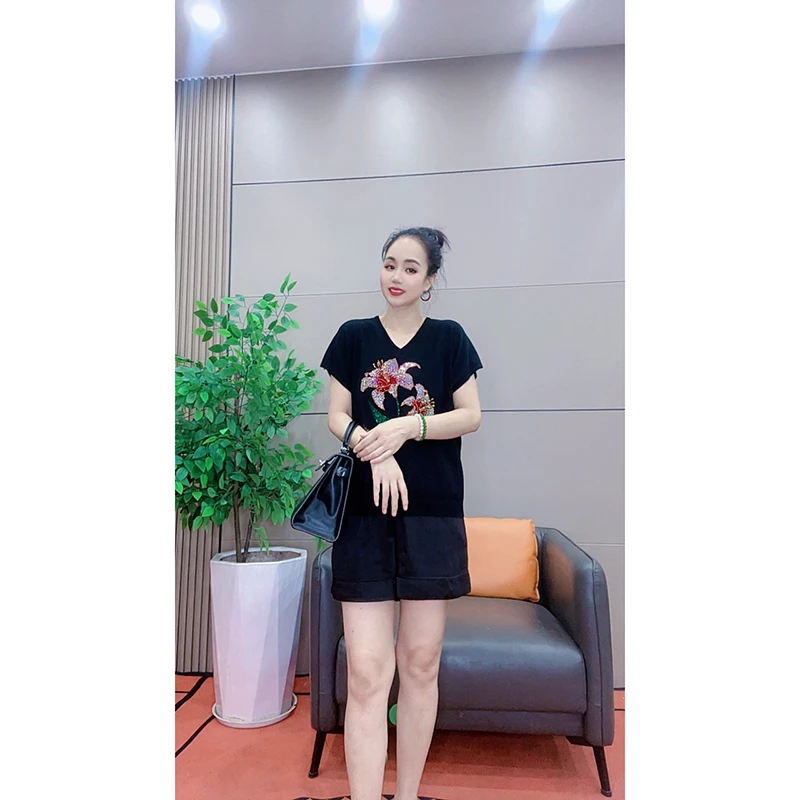 4057 显瘦V领T恤上衣夏季时尚百搭短袖