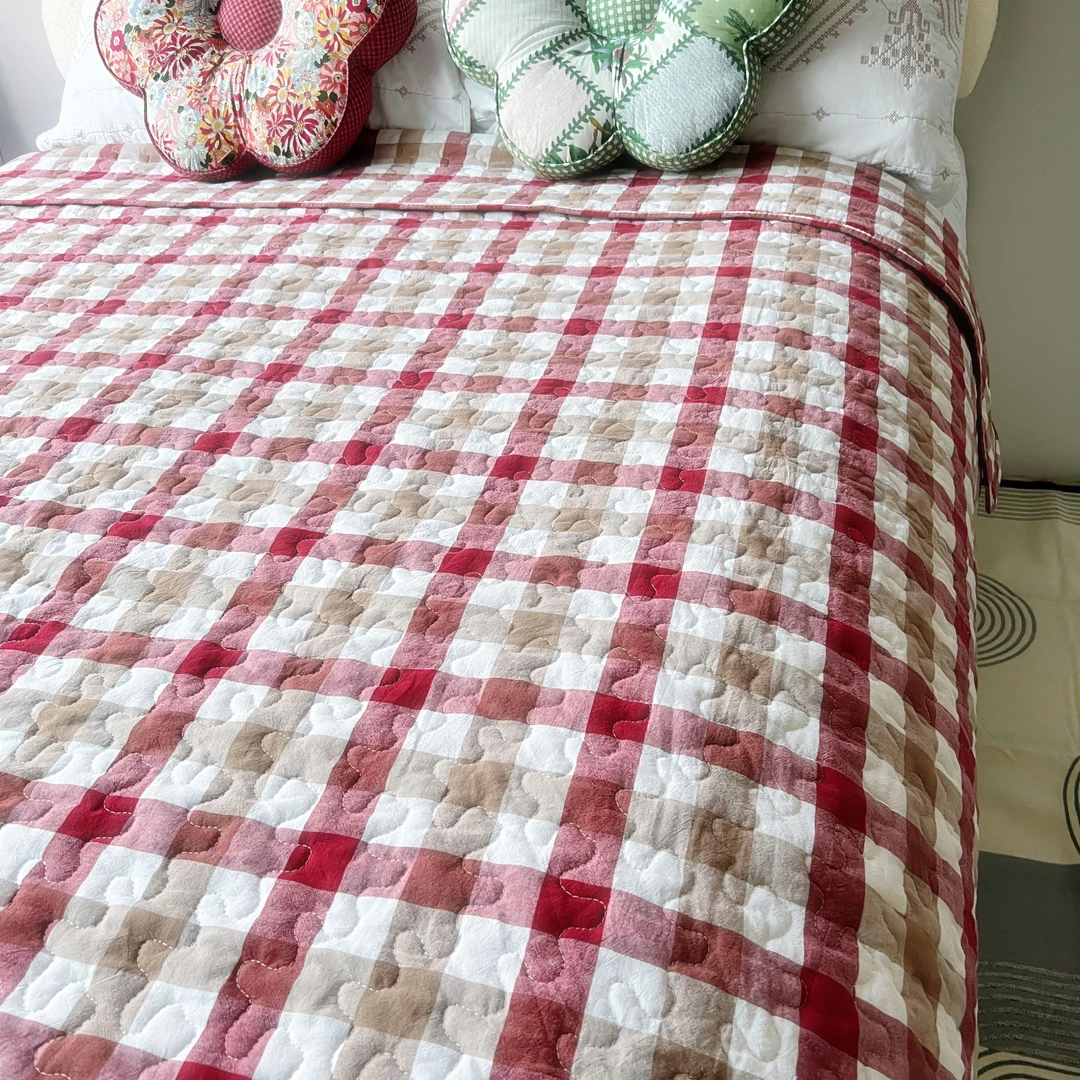 【花悦】小红格双面色织纯棉床盖三层夹棉榻榻米绗缝被床单四季可用