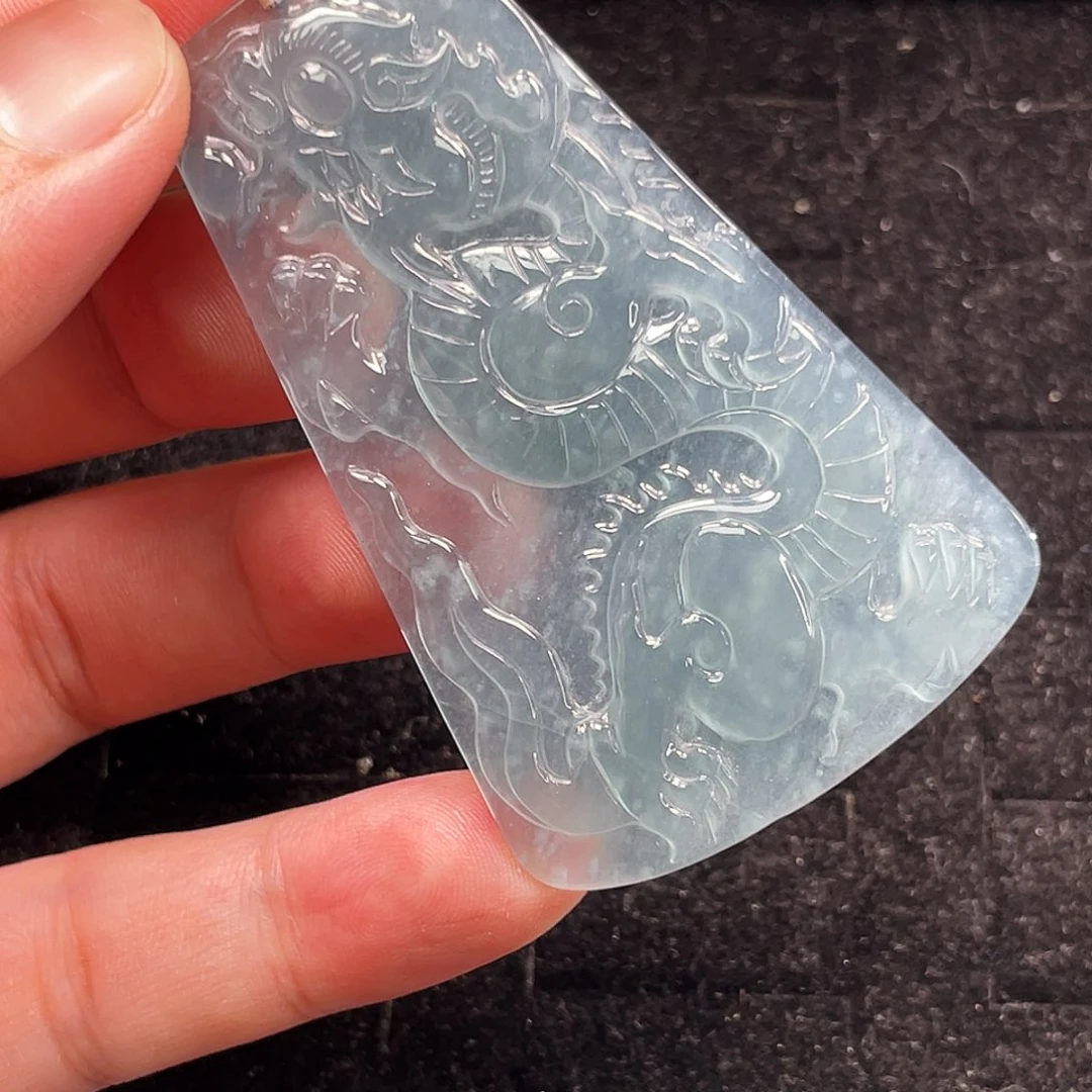 翡翠18K金镶嵌颈饰5，