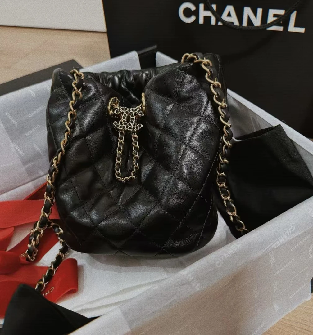 99新 Chanel/香奈儿 蓝总专场/24P黑金羊 抽绳 水桶包
