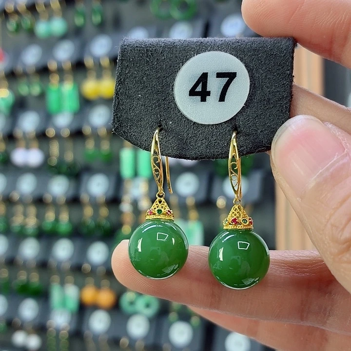 和田玉18K金镶嵌耳饰