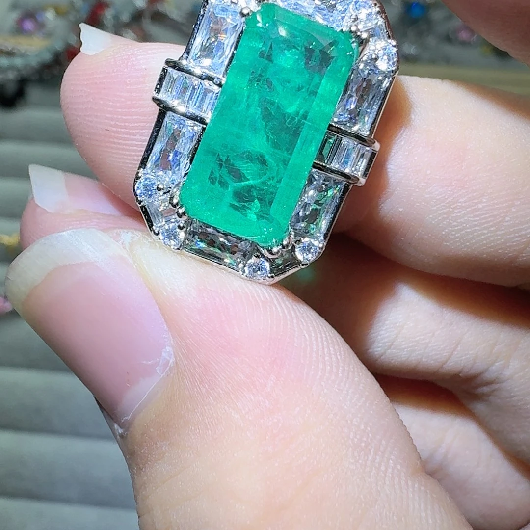 绿水晶戒指银S925镶嵌星**话