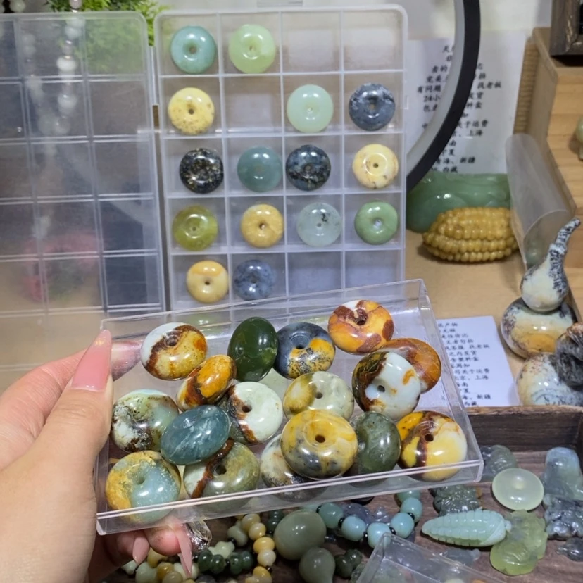 【闪购商品】蛇纹石玉颈饰未镶嵌27