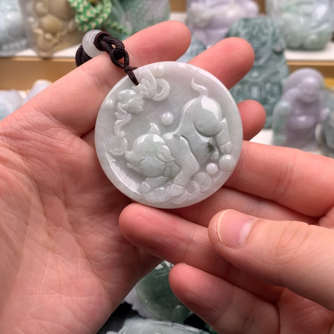 吊坠(不含链)未镶嵌翡翠