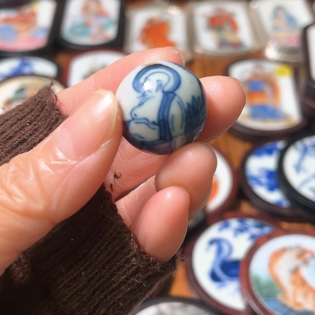 瓷片辟**居瓷片瓷珠四个