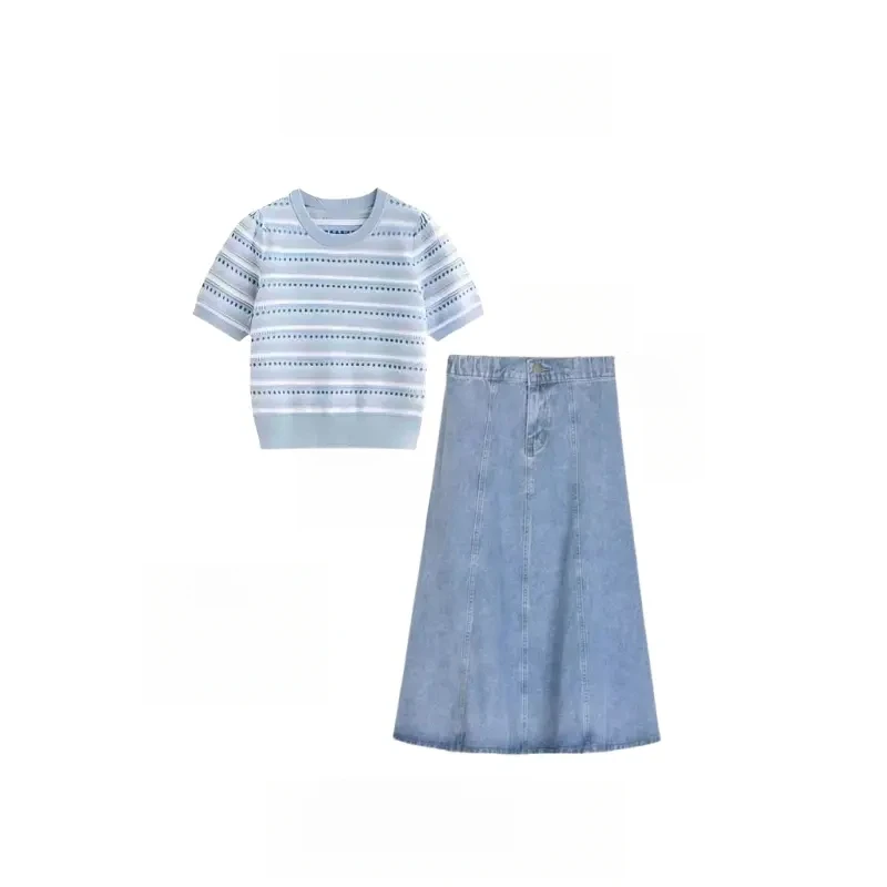 温以凡穿搭蓝色休闲活泼搭配针织时尚浅蓝色牛仔半身裙