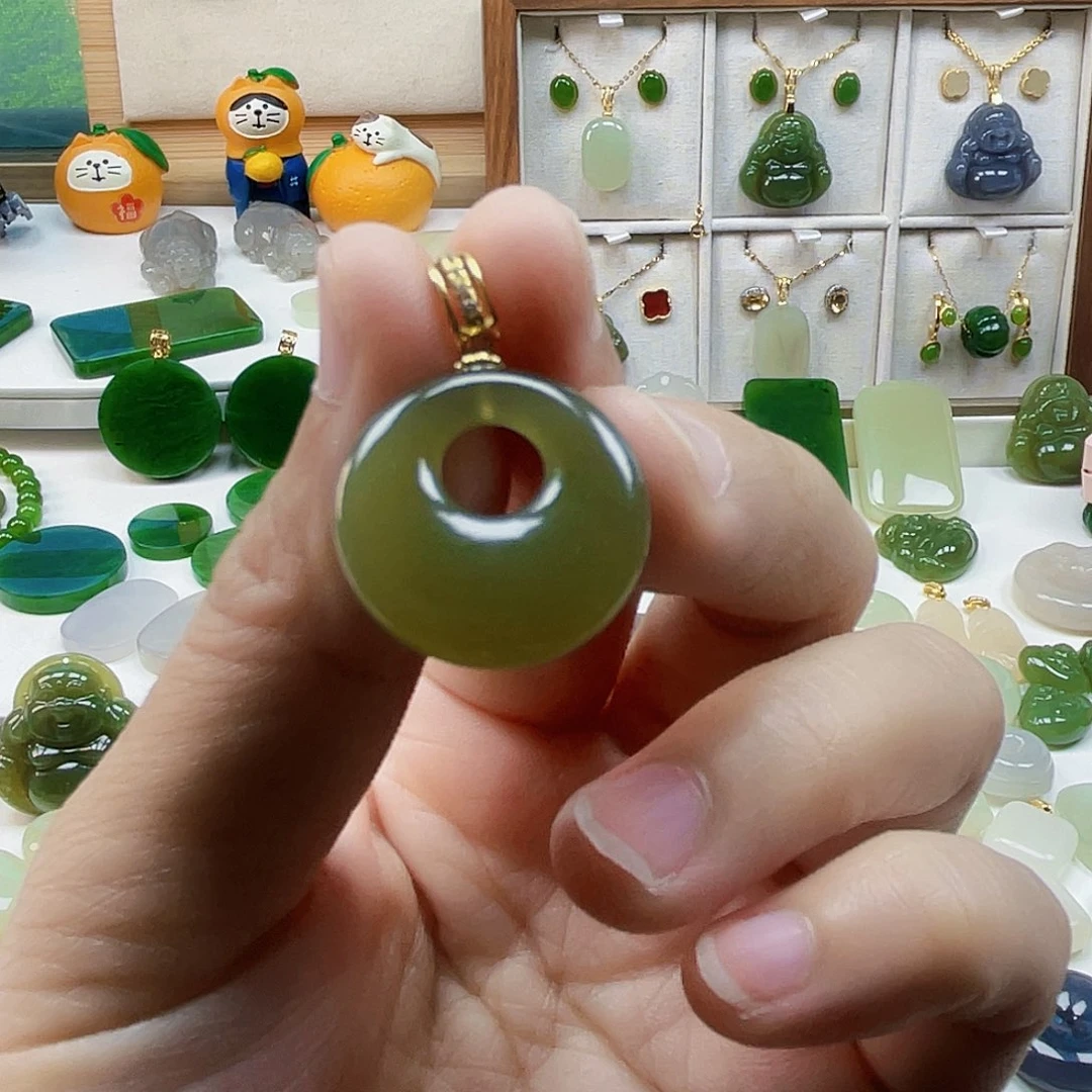 快***条吊坠(不含链)未镶嵌和田玉