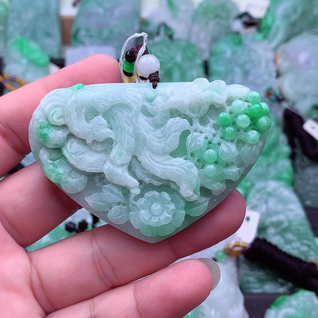 翡翠未镶嵌吊坠(不含链)