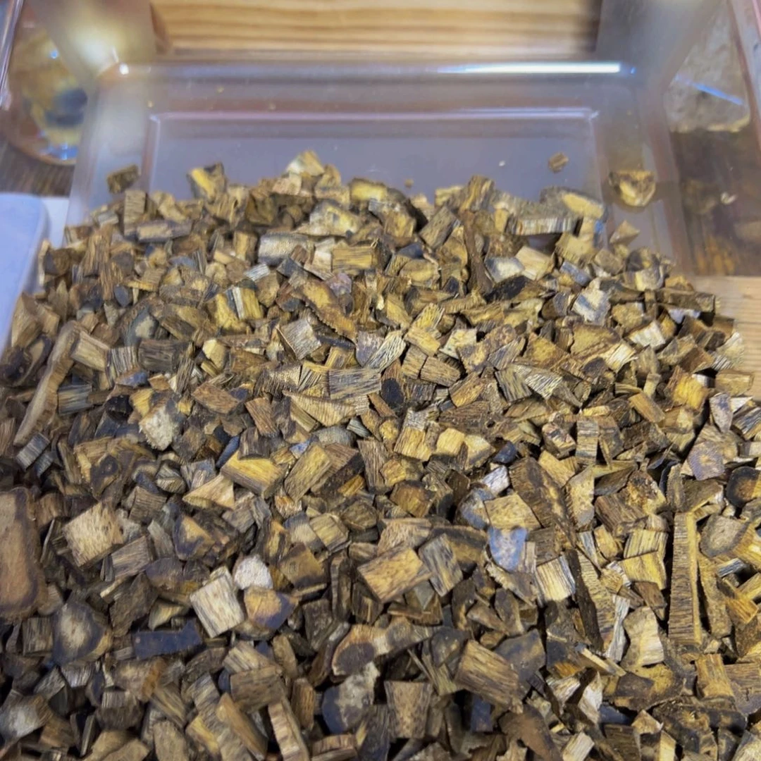 沉香碎屑沉香张勺子熏香料100克