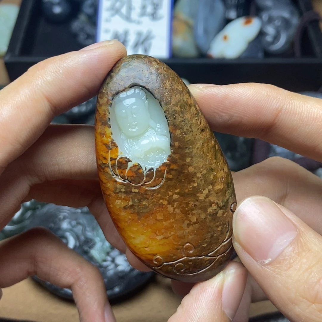 和田玉未镶嵌颈饰