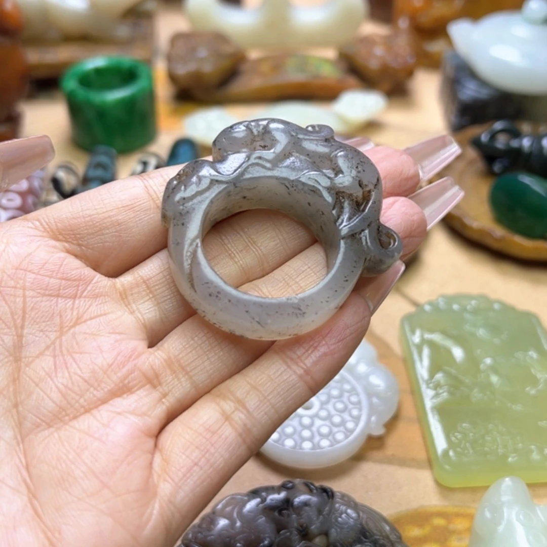 【闪购商品】蛇纹石玉颈饰未镶嵌