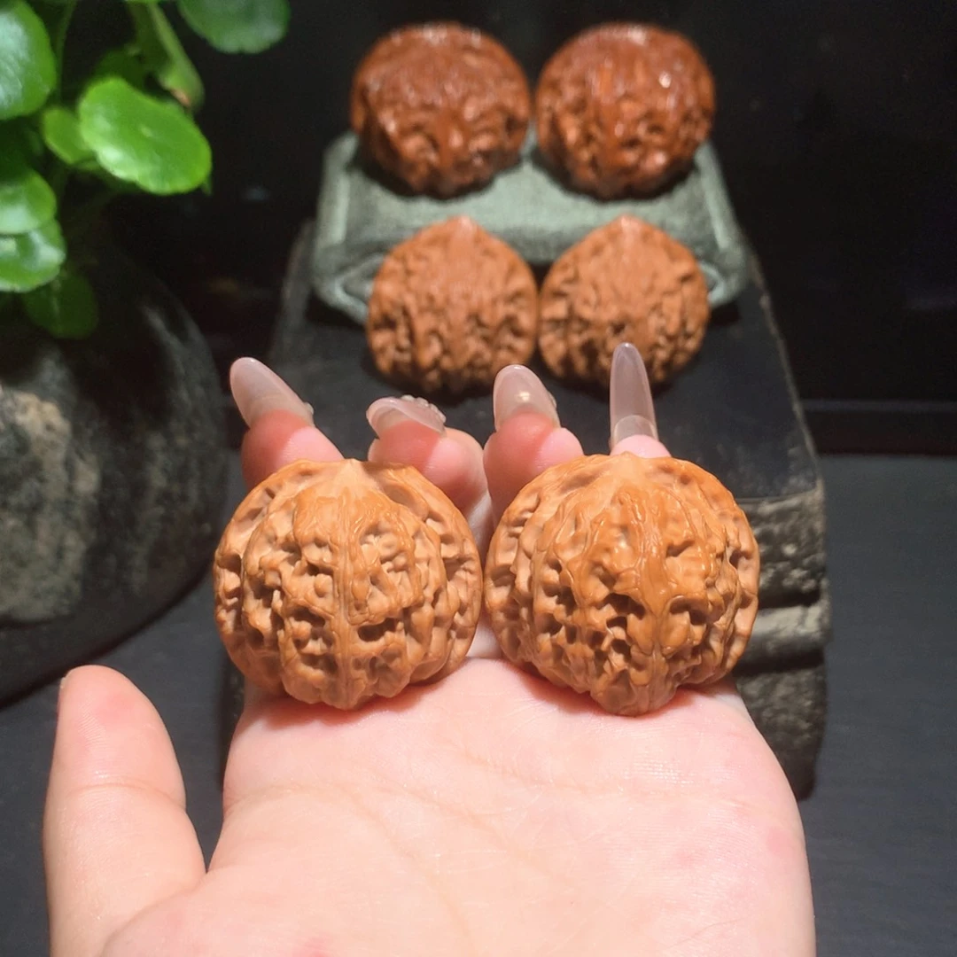 文玩核桃吊坠苹果园狮子头062211