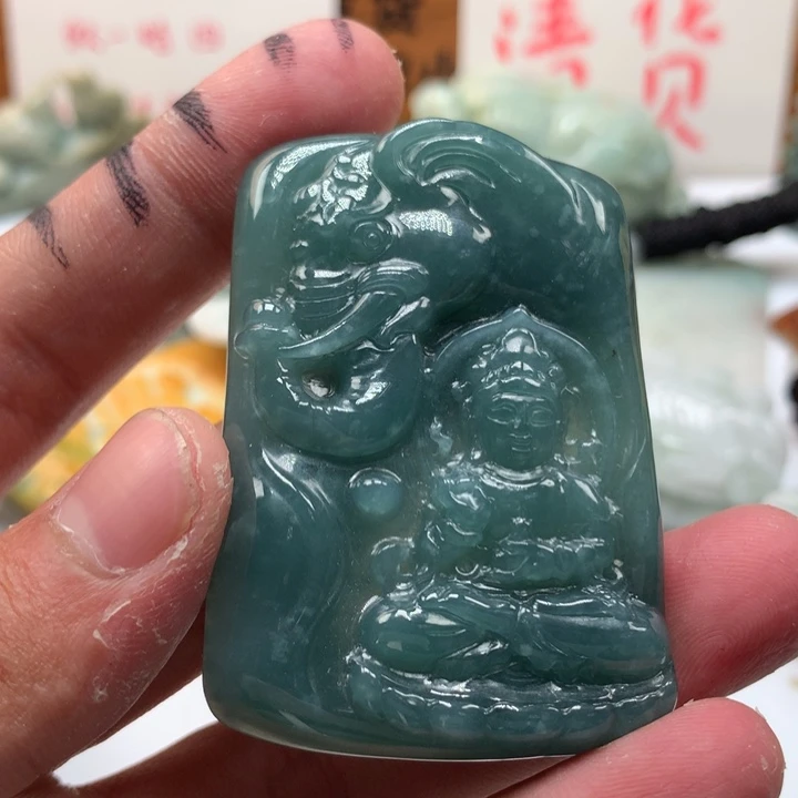 翡翠未镶嵌颈饰保真天然a货翡翠