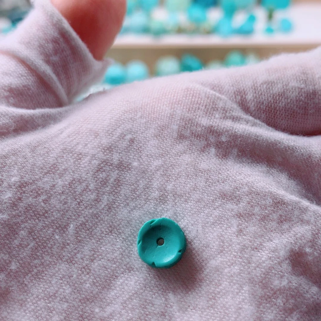 绿松石未镶嵌挂件