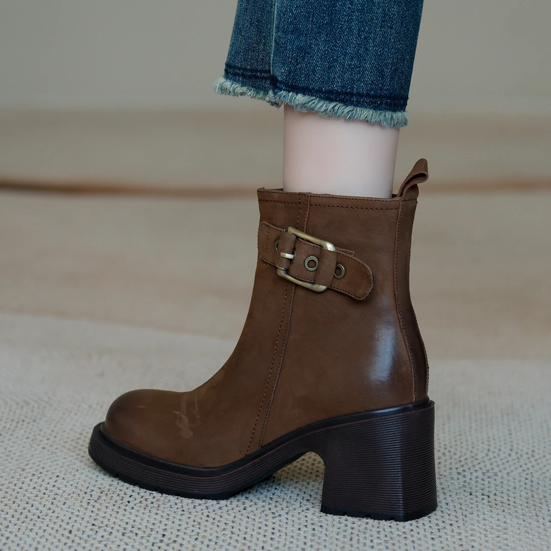 MENEER-M 2025新款真皮扣带圆头粗中跟短靴女侧拉链通勤及踝靴子
