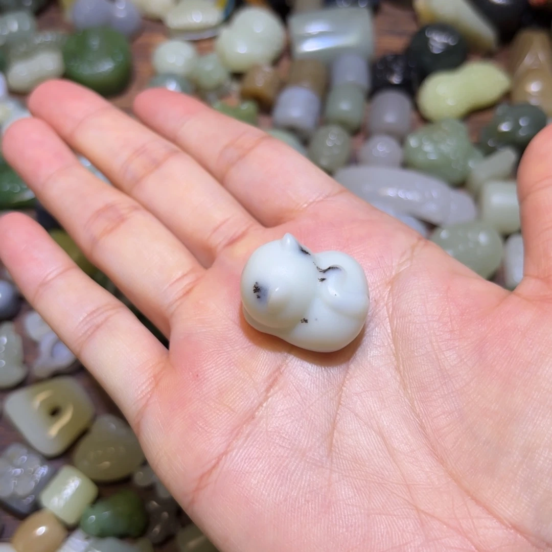 米***瓜和田玉未镶嵌珠宝半成品