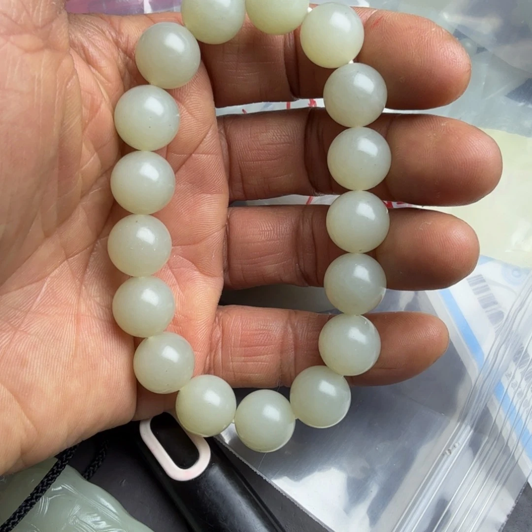 和田玉手链未镶嵌柏*