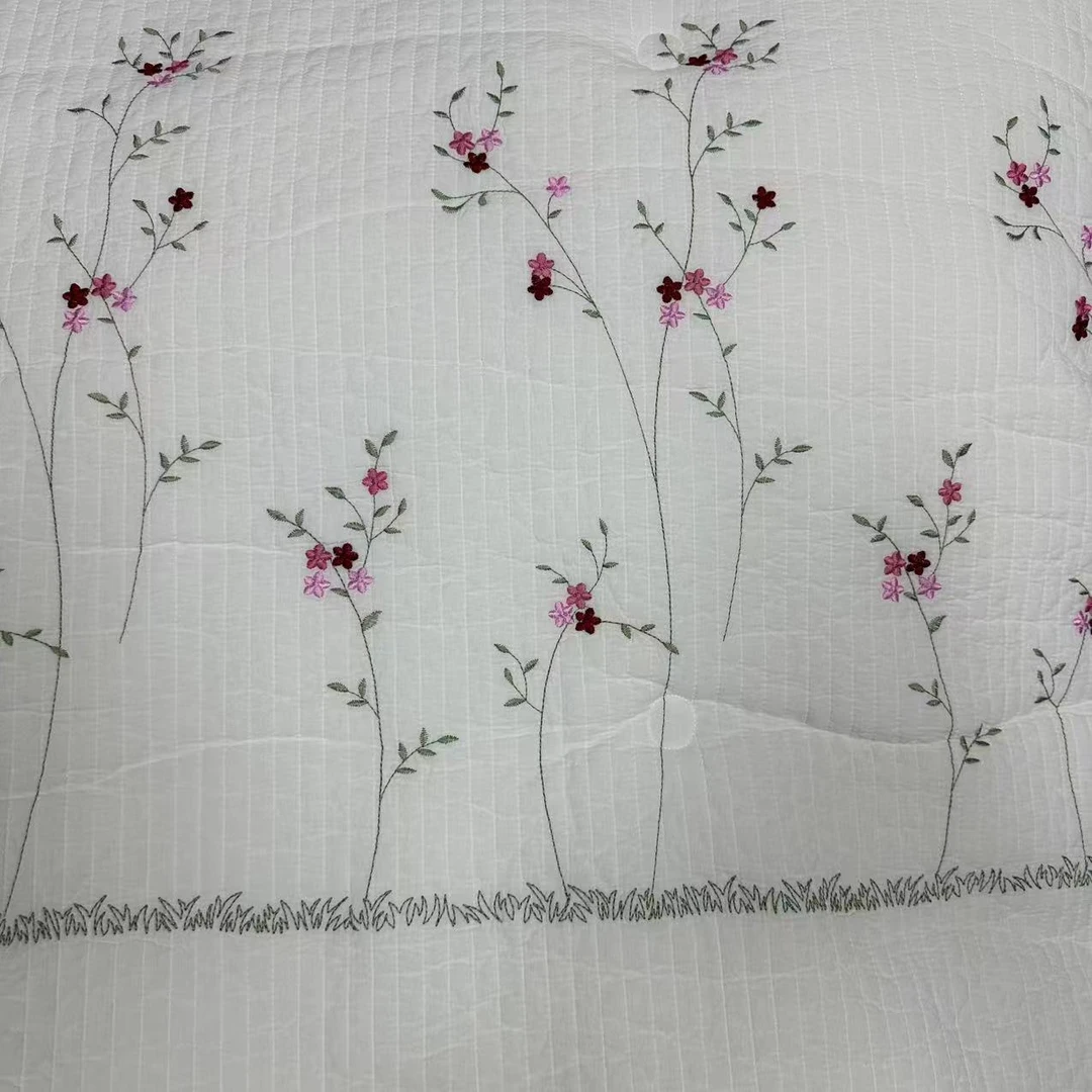 韩国原装进口-刺绣绗缝加厚床盖柔软亲肤被子垫子家纺