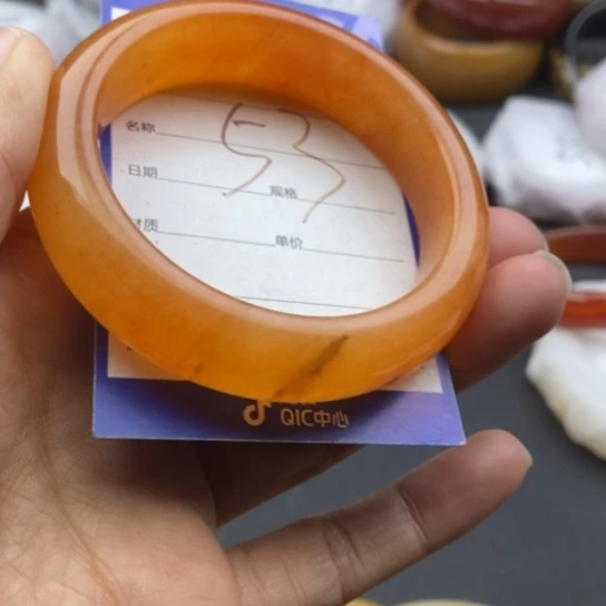 石英质玉未镶嵌手镯