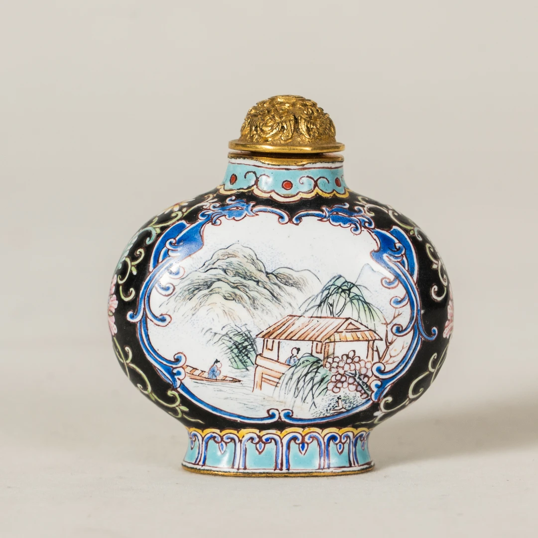 Lot  5  清  铜胎画珐琅开窗山水鼻烟壶(12.29瓷杂拍卖)