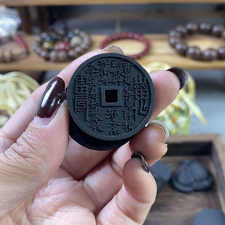 泥塑瑕疵黑龙涎山鬼