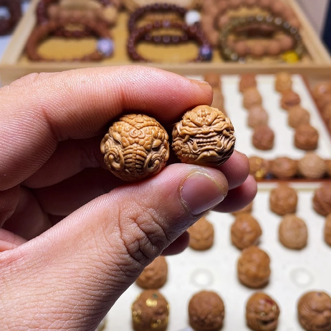 夜***歌吊坠猴头核桃1618左右猴头核桃雕刻