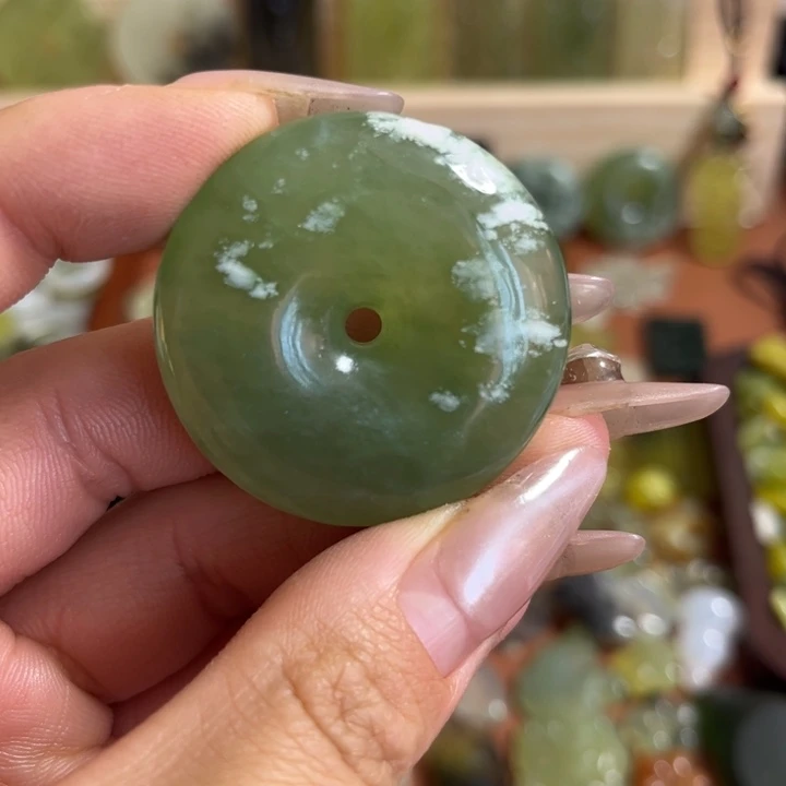 蛇纹石玉合金颈饰