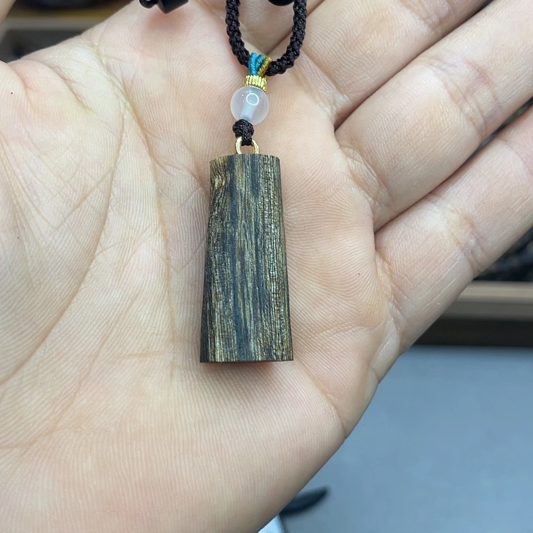 沉香碎屑沉香奇楠沉香老料花香韵