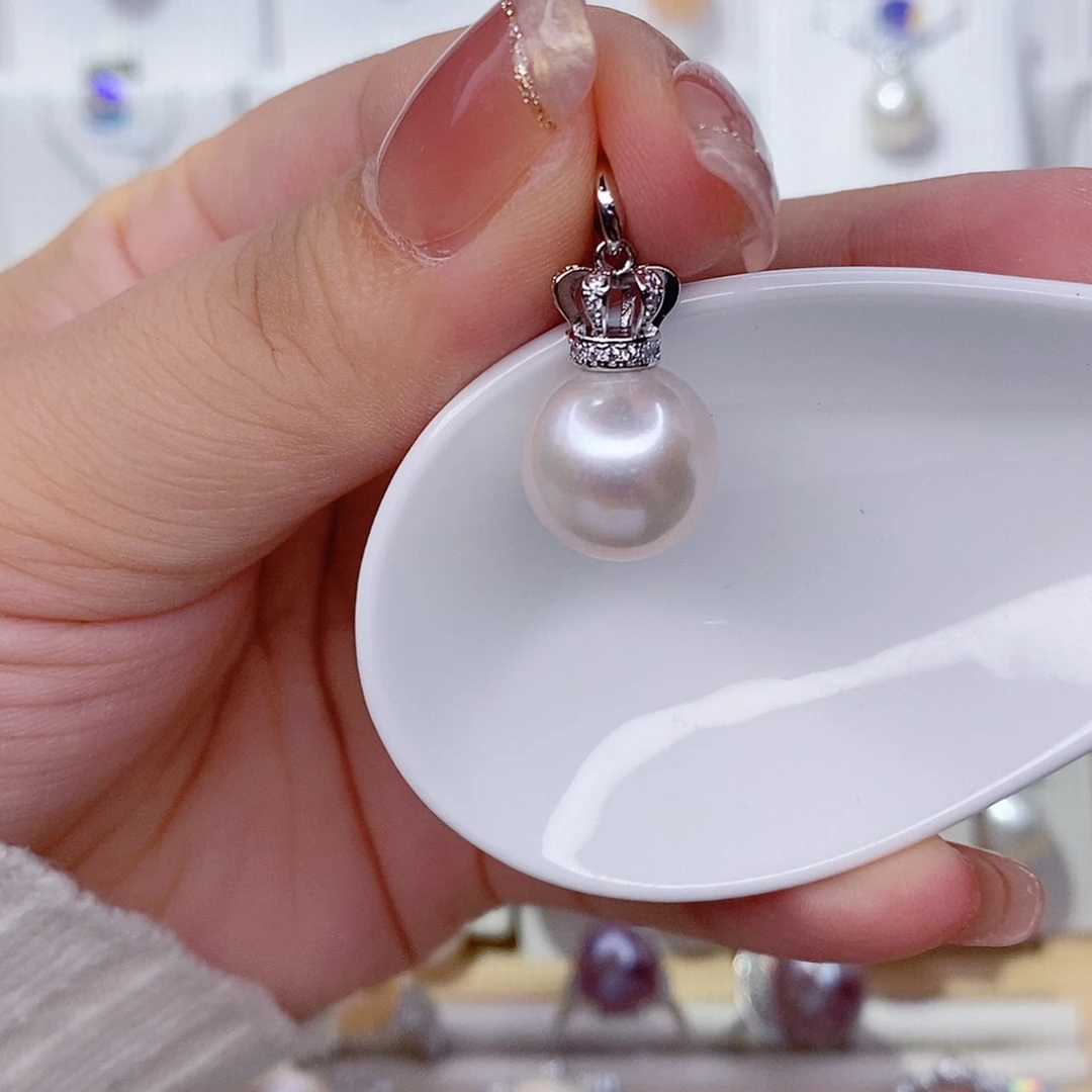 淡水珍珠吊坠(赠链)银S925镶嵌