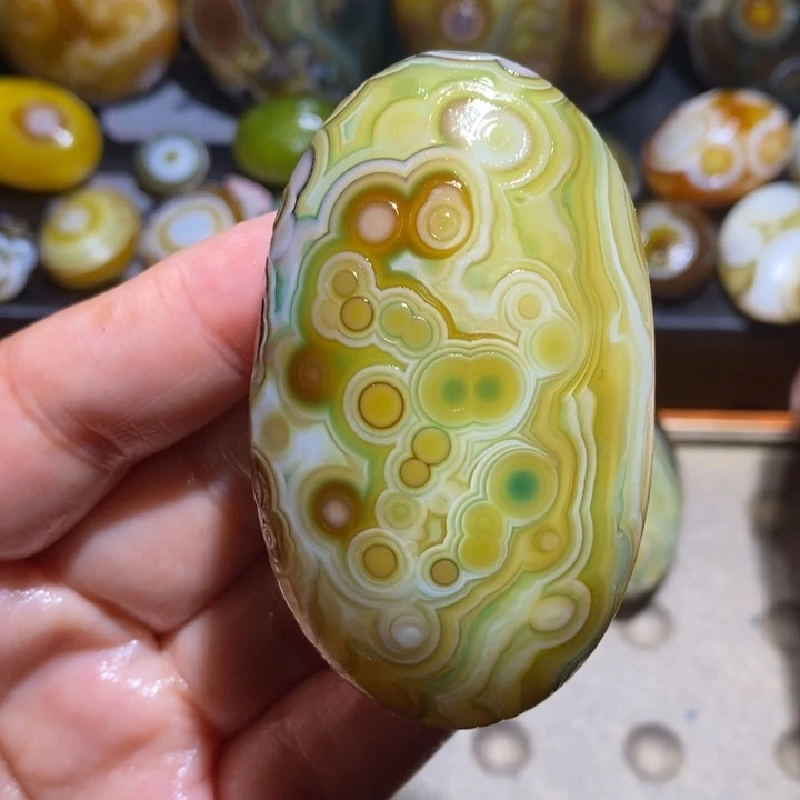 玛瑙/玉髓未镶嵌珠宝半成品