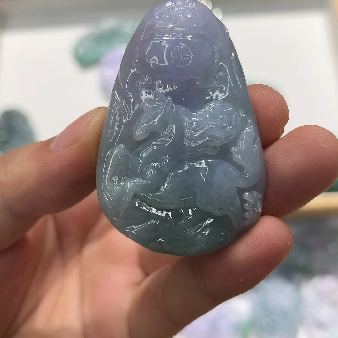 颈饰未镶嵌翡翠挂件