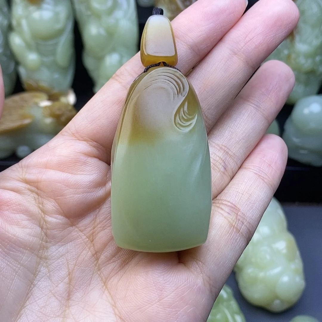 未镶嵌和田玉把件我****y
