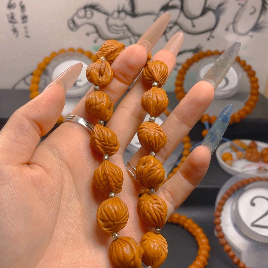 吊坠桃核1.444444444