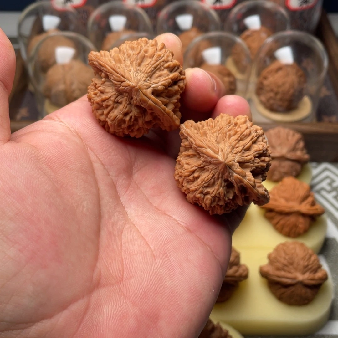 文玩核桃吊坠42全品满天星