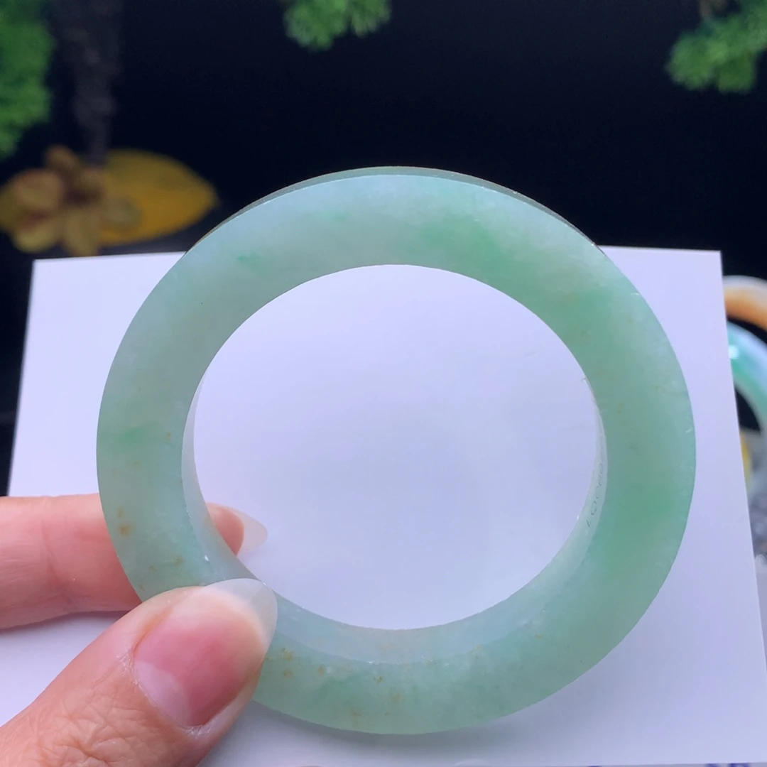 定制翡翠翡翠手镯未镶嵌扒***饭