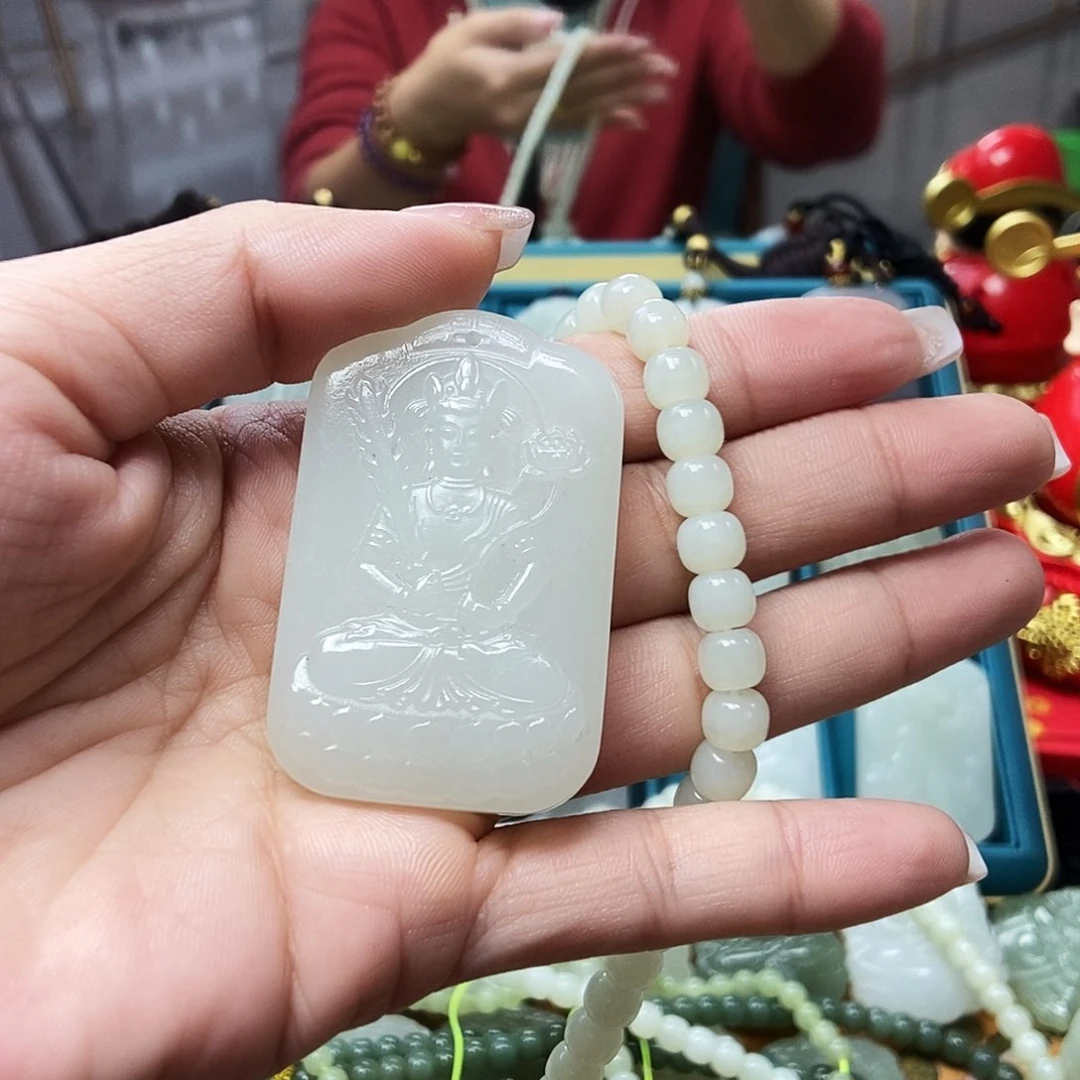 和田玉颈饰未镶嵌兴**德