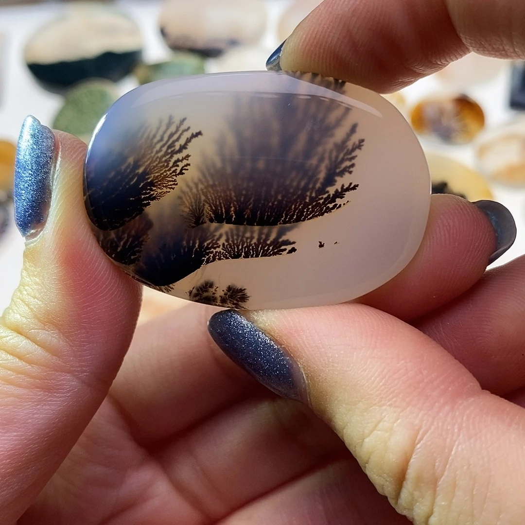 未镶嵌玛瑙/玉髓珠宝奇石