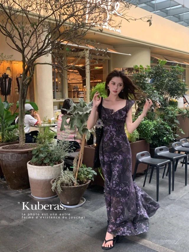 KUBERAS 时髦复古长款收腰方领吊带连衣裙高级感显瘦A字鱼尾长裙