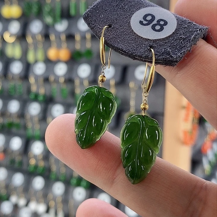 和田玉耳饰18K金镶嵌