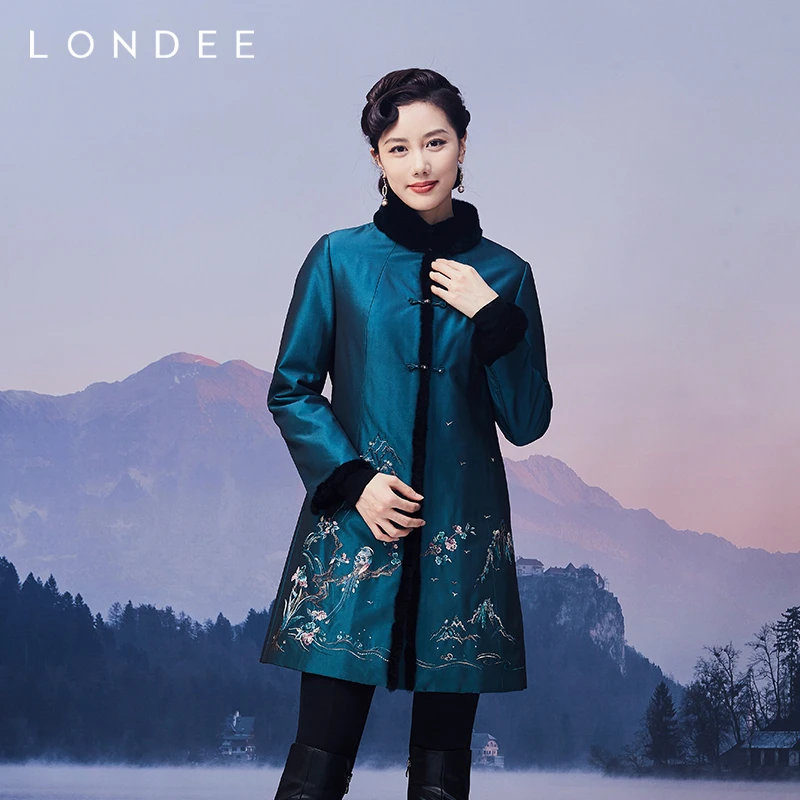 Londee/龙笛盘扣立领绣纹高级款中式礼服外套3T25096