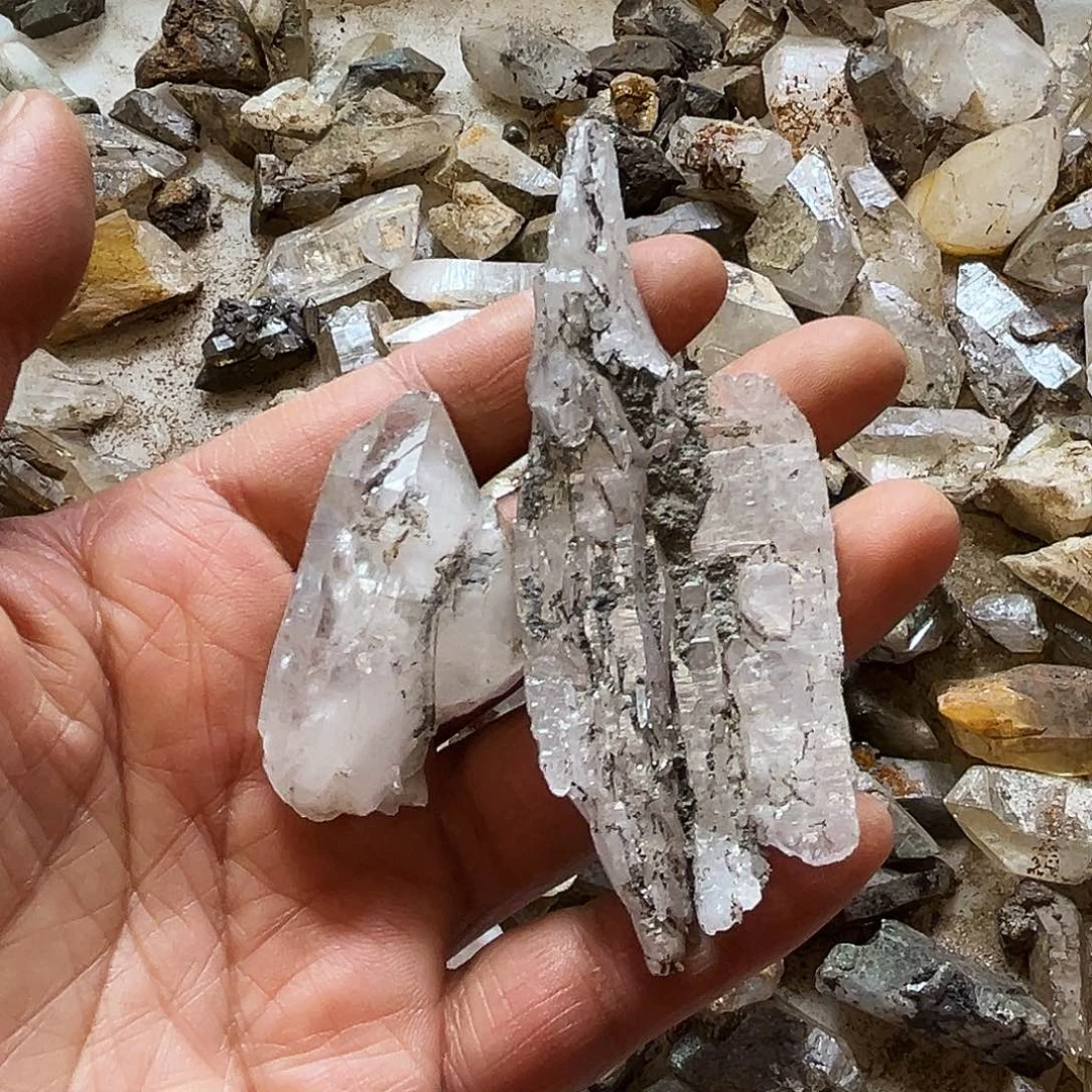 山***旎水晶珠宝半成品未镶嵌