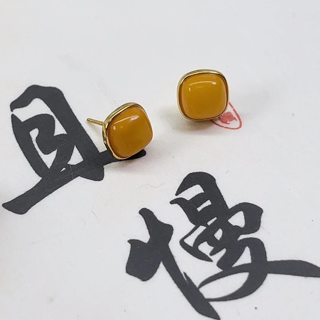 仙***宿琥珀银S925镶嵌耳饰