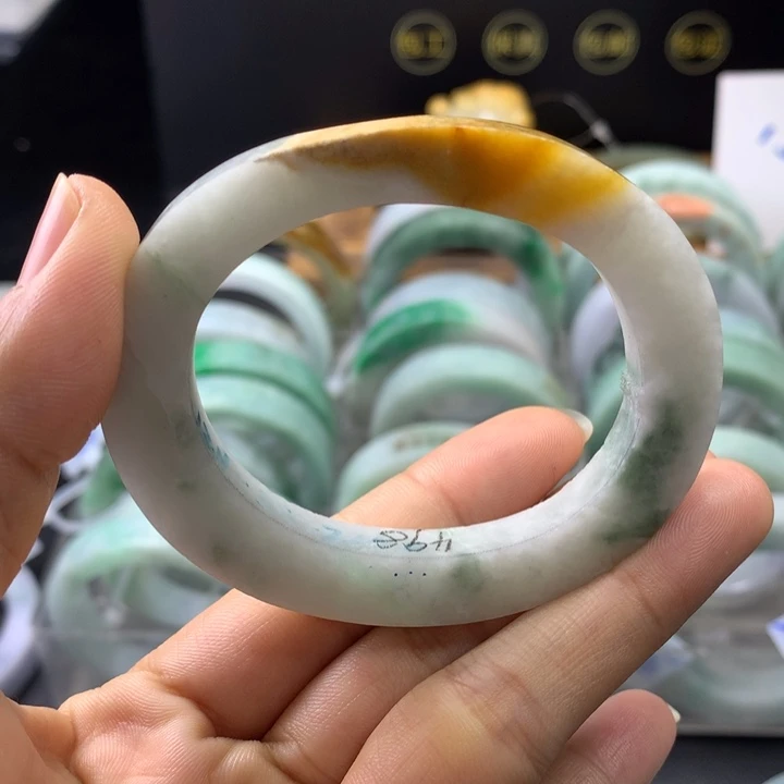 定制翡翠手镯未镶嵌51 /56贵妃 飘花带皇妃 小纹