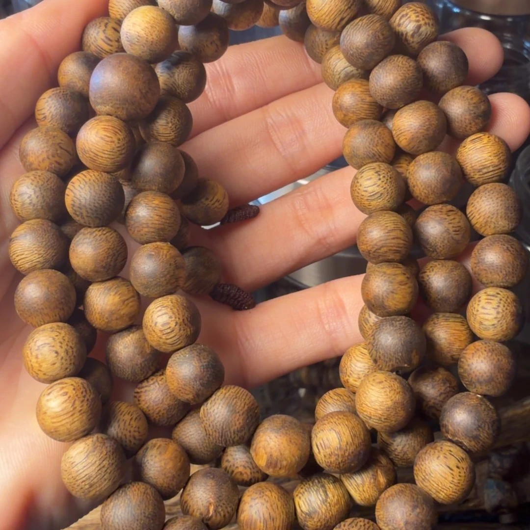 沉香手串老白棋卡九圆珠37g