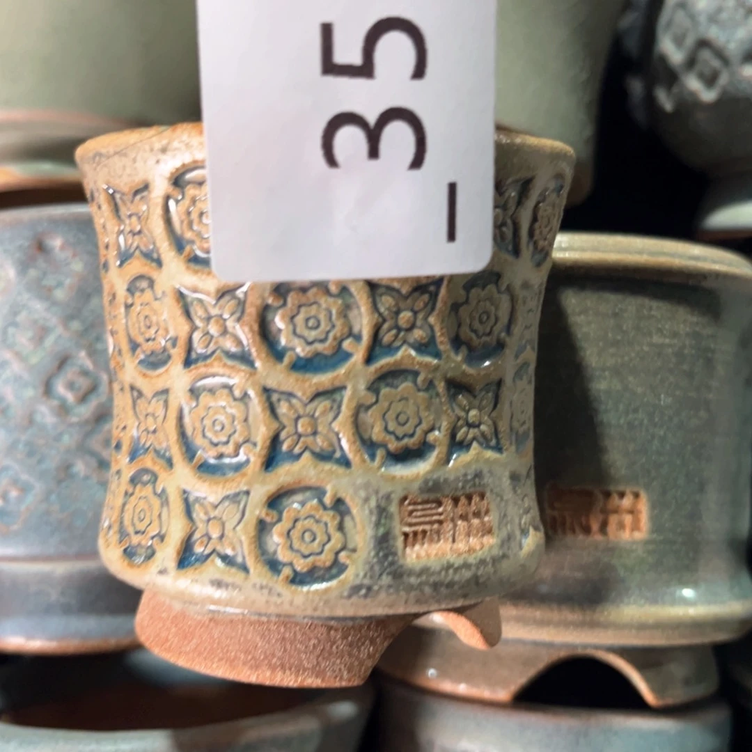 红陶353花盆瑕疵1个