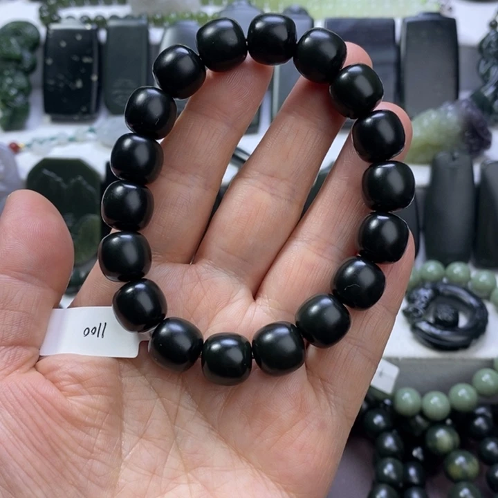 和田玉（青玉）未镶嵌珠宝奇石