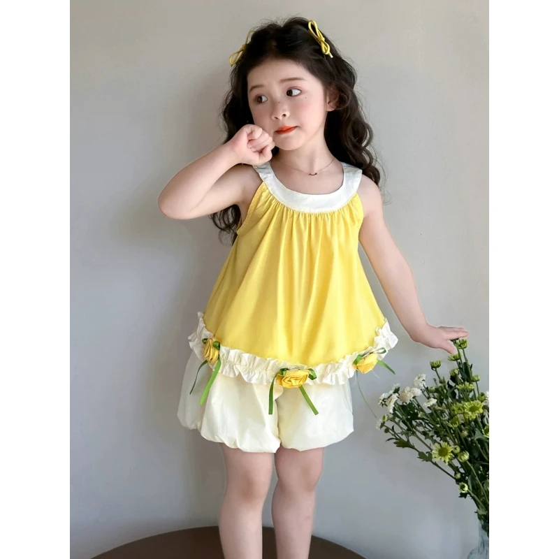 女童无袖娃娃衫花苞裤套装2025夏款挂脖背心短裤木耳边花朵吊带潮
