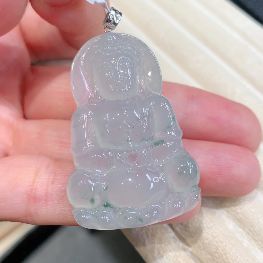 颈饰18K金镶嵌翡翠