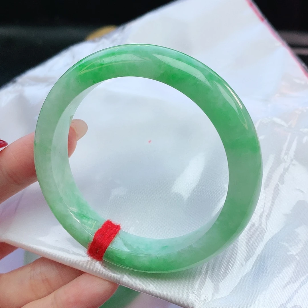 翡翠手镯未镶嵌55圈口880924