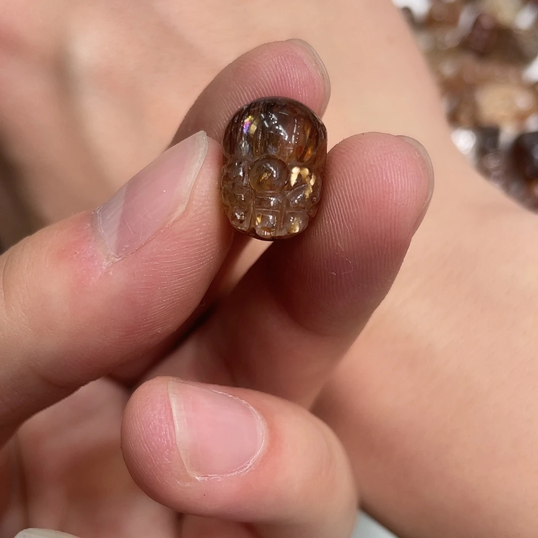 水晶珠宝半成品未镶嵌猫打孔，不退不换